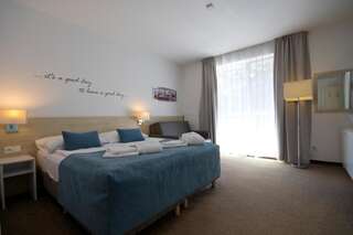 Отели типа «постель и завтрак» Borgata Устроне-Морске Стандартный двухместный номер с 1 кроватью или 2 отдельными кроватями-2